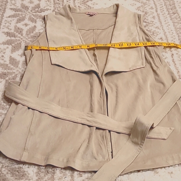 Juicy couture women's open  front vest, Ivory color, size: small - Picture 10 of 11